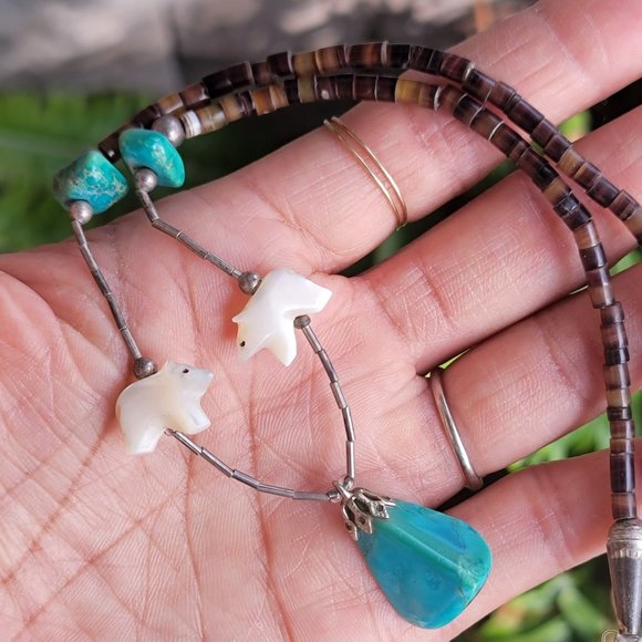 Absolutely stunning handmade Native American sterling silver, MOP bears, turquoi - Picture 6 of 14